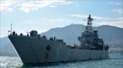 Στη Λέσβο αρματαγωγό του Π.Ν. για φιλοξενία οικογενειών μεταναστών