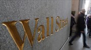 Wall Street: Εβδομαδιαία απώλεια 17% για τον Dow Jones