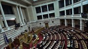 Βουλή: Ερώτηση ΣΥΡΙΖΑ για τον έλεγχο όσων επιστρέφουν από το εξωτερικό