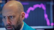 S&P Global: Ζοφερές προβλέψεις για ύφεση παρόμοια με το κραχ του 1982
