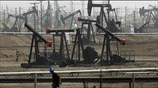 Τι σημαίνει για τις οικονομίες των κρατών και την τσέπη των πολιτών η πτώση του πετρελαίου