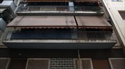 Παγκράτι: Σε εξέλιξη επιχείρηση απεγκλωβισμού ατόμου από φρεάτιο ανελκυστήρα