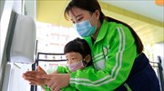 Επικίνδυνη η χρήση μάσκας σε παιδιά κάτω των 2 ετών