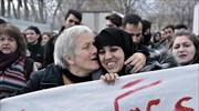 Συγκέντρωση έξω από τη δομή του Ελαιώνα