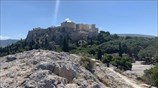 Η τουριστική σεζόν άνοιξε αλλά οι τουρίστες αναμένονται