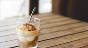 Affogato Espresso Freddo: φτιάχνουμε τον πιο δροσιστικό καφέ του καλοκαιριού με παγωτό