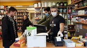 Eπιχειρήσεις- δημόσιες υπηρεσίες: Η απόφαση με τους κανόνες για αποστάσεις και άλλα μέτρα