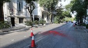 Επίθεση με μπογιές και τρικάκια έξω από την τουρκική πρεσβεία