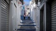 Σφίγγει ο «κλοιός» της υγειονομικής κρίσης για τον ελληνικό τουρισμό