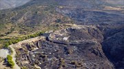 Στων Μυκηνών την ολόμαυρη ράχη