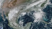 ΗΠΑ: Ο κυκλώνας Σάλι απειλεί τις αμερικανικές ακτές