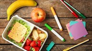 Τι να τρώνε τα παιδιά στο σχολείο; Ο ειδικός απαντά