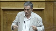 Ευκ. Τσακαλώτος: Η κυβέρνηση χτυπάει τη δημοκρατία