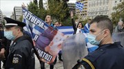 Ένταση στο Σύνταγμα- Επτά προσαγωγές για απόπειρα κατάθεσης στεφάνου χωρίς άδεια