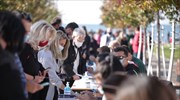 Μεγάλες ουρές για τα rapid test κορωνοϊού στη Θεσσαλονίκη