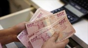 Τουρκία: Χαλάρωση του ορίου συναλλαγών της λίρας, στις τράπεζες
