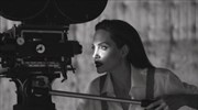 Η Αντζελίνα Τζολί θα σκηνοθετήσει ταινία για τη ζωή του πολεμικού φωτορεπόρτερ Σερ Ντον ΜακΚάλιν