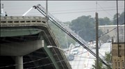 HΠΑ: Τουλάχιστον επτά νεκροί και 60 τραυματίες από την κατάρρευση γέφυρας