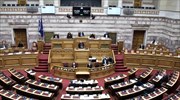 Βουλή: Έρχεται υπουργική απόφαση για τη δήλωση των δικύκλων των ταχυμεταφορών