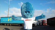 Το «τέρας του Brexit» προειδοποιεί τους οδηγούς φορτηγών στο λιμάνι του Ρότερνταμ