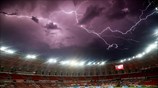 Κεραυνοί πάνω από το γήπεδο
