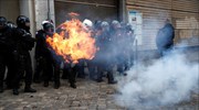 Γαλλία: Πάνω από 60 αστυνομικοί τραυματίστηκαν στις χθεσινές διαδηλώσεις