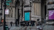 Νεκρός ένοπλος από αστυνομικά πυρά σε εκκλησία της Νέας Υόρκης