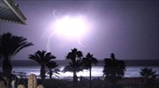 Κύπρος: Έντονα καιρικά φαινόμενα και ζημιές- Aνεμοστρόβιλος στο Νικητάρι Λευκωσίας