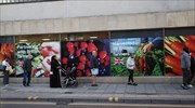 Βρετανία: Ουρές στα σουπερμάρκετ λόγω αλλαγής σχεδίων για τα Χριστούγεννα