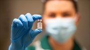 Εμβόλιο: Όταν οι υγειονομικοί σφυρίζουν αδιάφορα