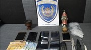 Λιμενικό: Πέντε συλλήψεις στα Κάτω Πατήσια για ναρκωτικά-όπλα