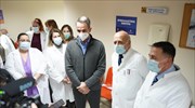 Επίσκεψη Μητσοτάκη στο Κέντρο Υγείας Καμινίων