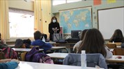 Κορωνοϊός: Τι εισηγούνται οι λοιμωξιολόγοι - Σχολεία και εμπόριο στο επίκεντρο