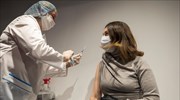 Μόσχα: Σχεδόν ένα εκατ. Ρώσοι έχουν εμβολιασθεί, σύμφωνα με το πρακτορείο Reuters