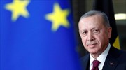 Σύνοδο Τουρκίας-ΕΕ ως τον Ιούνιο ζήτησε από τη Μέρκελ ο Ερντογάν