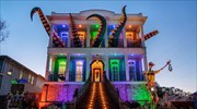 «Παρέλαση» σπιτιών για τη γιορτή της «Τσικνοτρίτης» του καρναβαλιού
