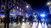 Δανία: Τέσσερις μήνες φυλακή γιατί έβηξε πάνω σε αστυνομικό