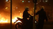 Νέα Σμύρνη: Απολογείται ο 30χρονος που φέρεται να έριξε τον αστυνομικό - Επιμένει ότι δεν ήταν εκεί