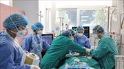 Αρνητικό ρεκόρ κρουσμάτων και διασωληνωμένων από την έναρξη της πανδημίας