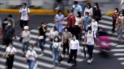 Ο κορωνοϊός συρρικνώνει τη μεσαία τάξη