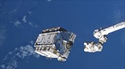 Οι αστροναύτες του ISS έριξαν στα κεφάλια μας μπαταρίες 3 τόνων