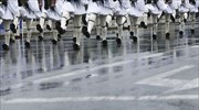 Έφιππο τμήμα και φάλαγγα ιστορικών τμημάτων στην παρέλαση της Πέμπτης στην Αθήνα