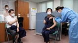 Εμβολιάστηκε το προεδρικό ζεύγος στη Νότια Κορέα