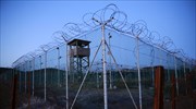 Κάμπερμπατς προς Μπάιντεν: Κλείστε τις φυλακές του Γκουαντάναμο