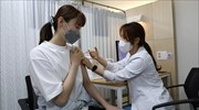 Ιαπωνία: Εξετάζεται η έγκριση χρήσης των εμβολίων των AstraZeneca και Moderna