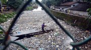 Εκατοντάδες ποτάμια γεμίζουν με πλαστικά τους ωκεανούς