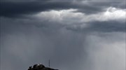 Άστατος ο καιρός με τοπικές βροχές και σποραδικές καταιγίδες τη Δευτέρα