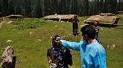 Ινδία: Ξεπέρασαν τις 350.000 οι θάνατοι