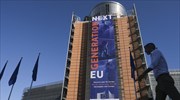 Κομισιόν: Το 51,5% των ενήλικων Ευρωπαίων έχει λάβει τουλάχιστον μία δόση εμβολίου
