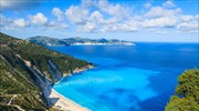 Έξι ελληνικές παραλίες με τα ωραιότερα νερά